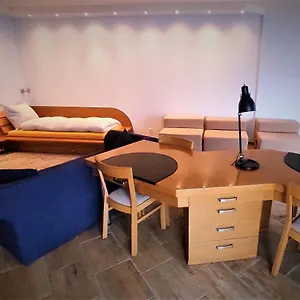 Apartament 4, Warszawa